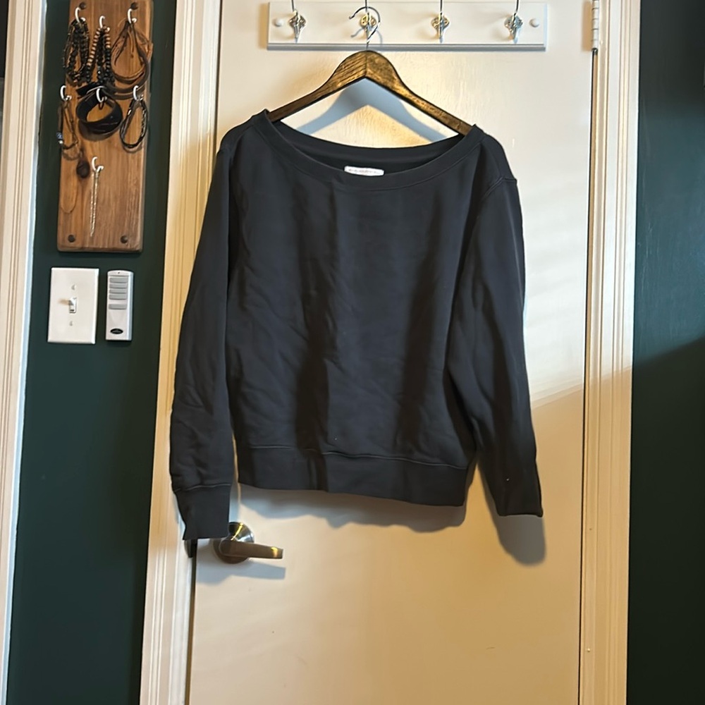 Spiritual gangster la vida off shoulder sweatshirt size S